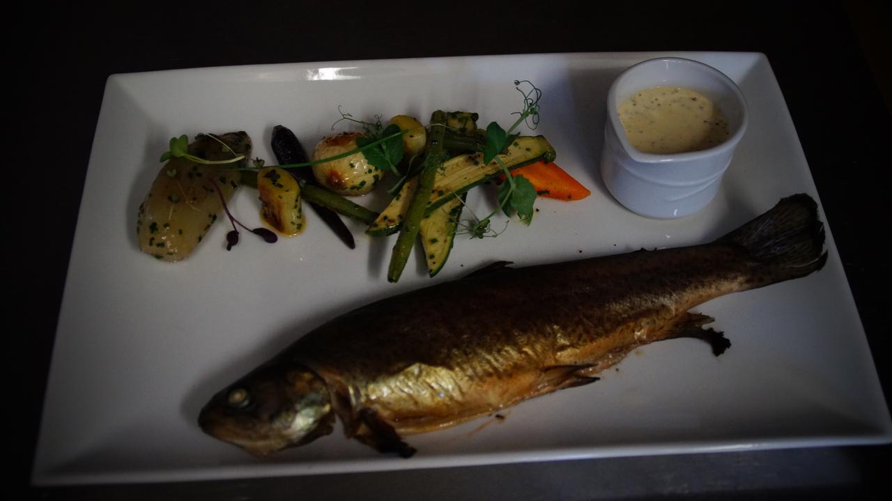 Logis L'Ermitage, Bistrot Des Saveurs Уффаліз Екстер'єр фото